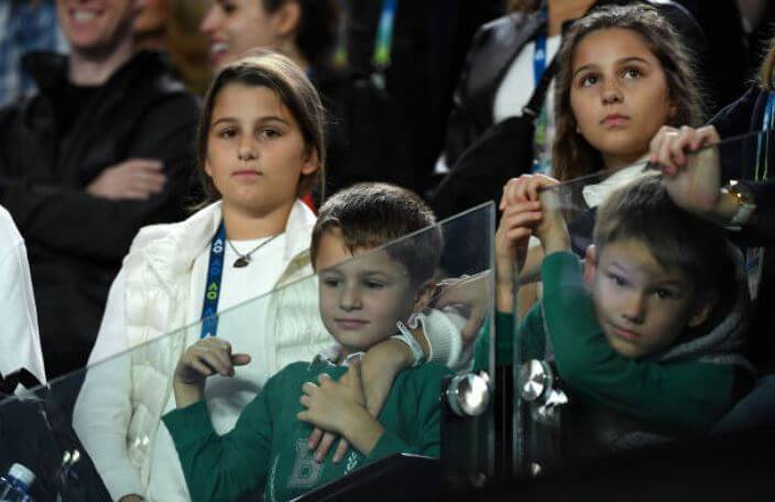 Lenny Federer with his siblings.